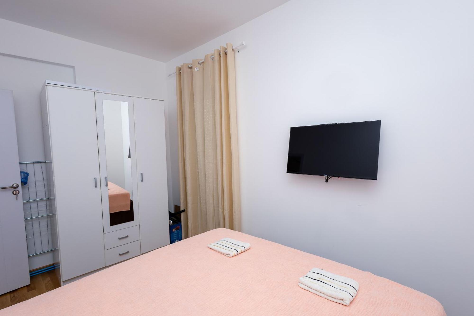 Elegant Escape Podgorica Apartment Екстериор снимка