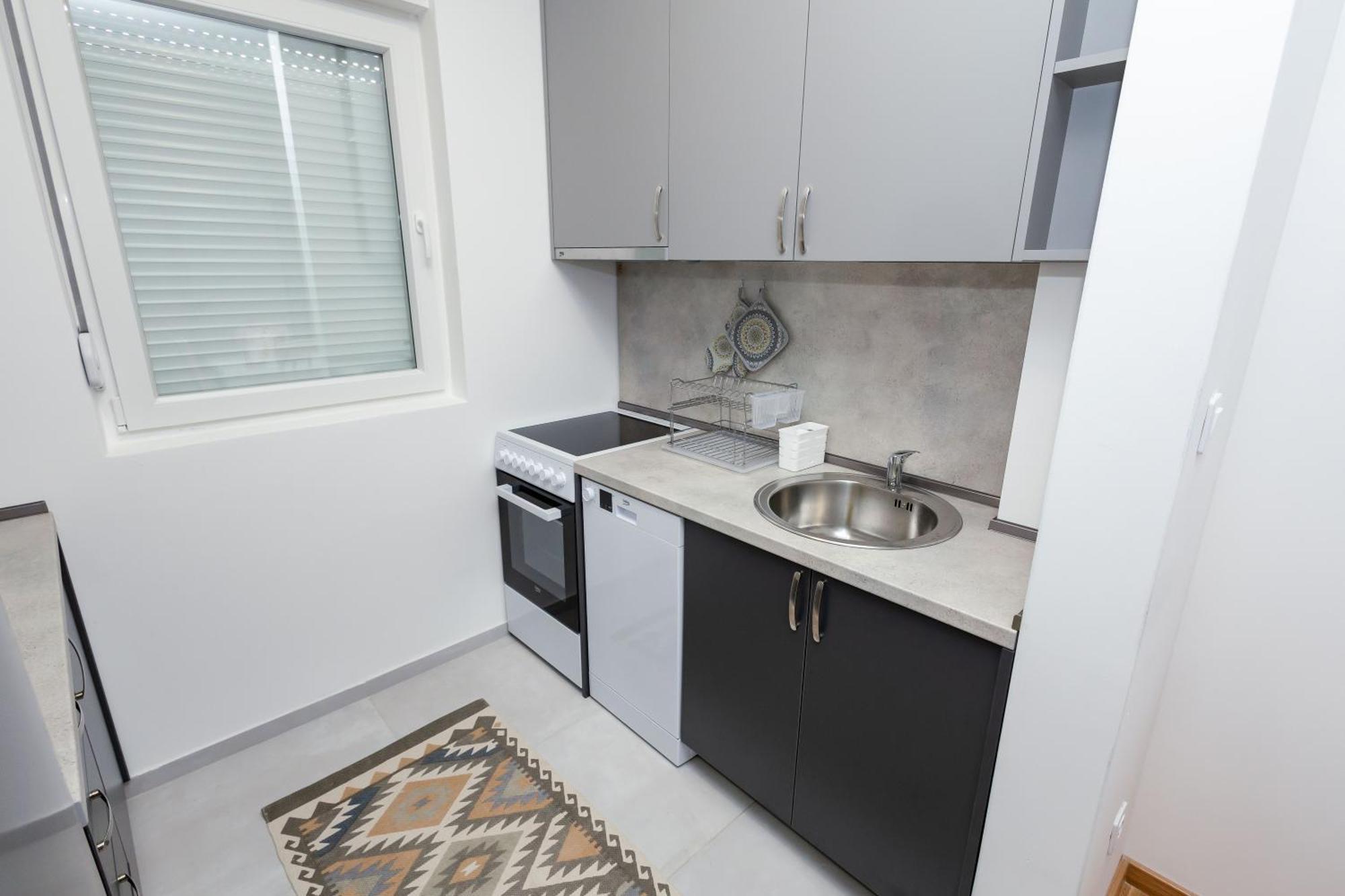 Elegant Escape Podgorica Apartment Екстериор снимка