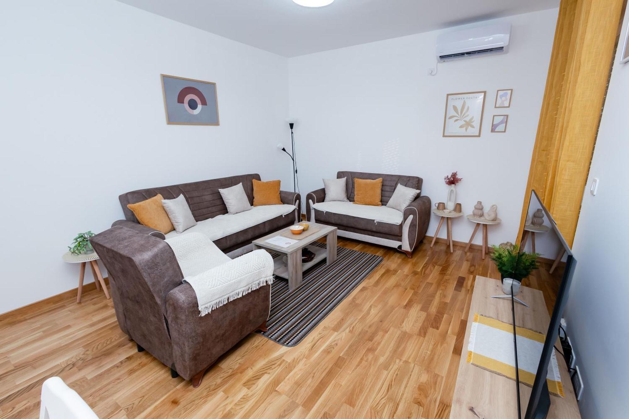 Elegant Escape Podgorica Apartment Екстериор снимка